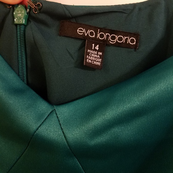 Eva Longoria Silky Green Dress 💚💚💚 - Picture 5 of 7